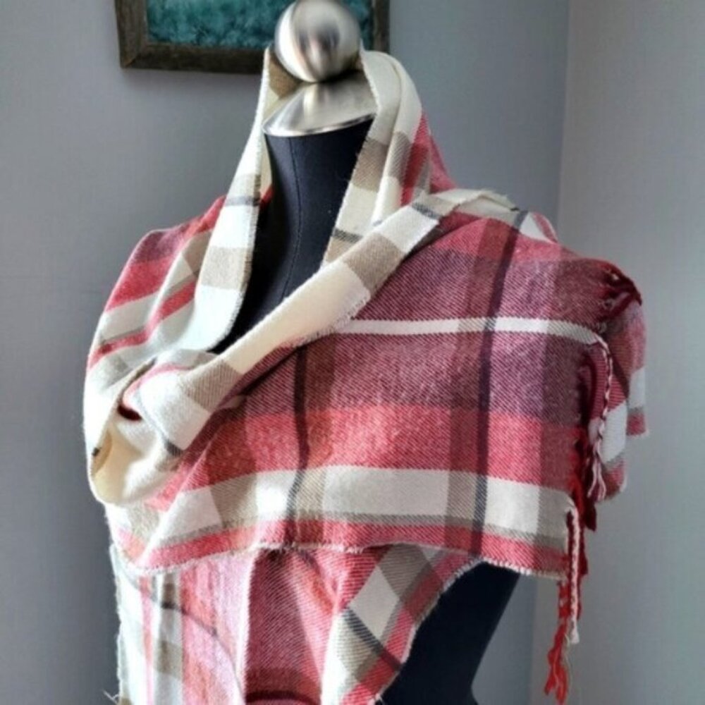 Red Plaid Tassel Scarf